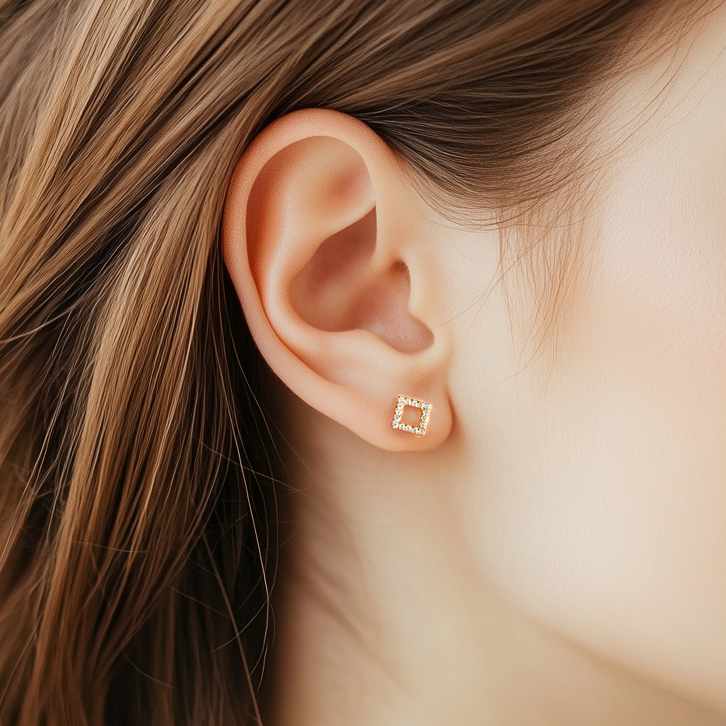 Spark Frame Flat Back Titanium Stud Earring