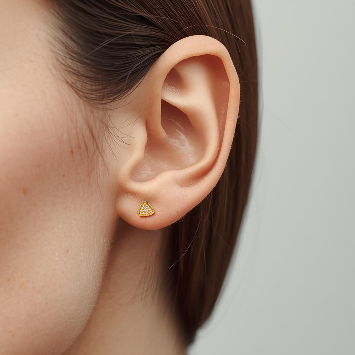 Shimmer Triangle wear lobe